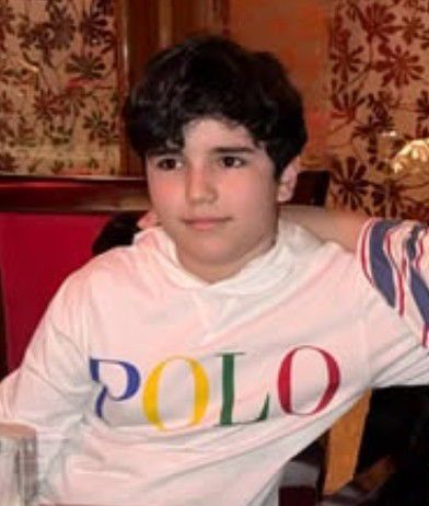 Məhşur müğənninin oğlu ilk dəfə - Foto